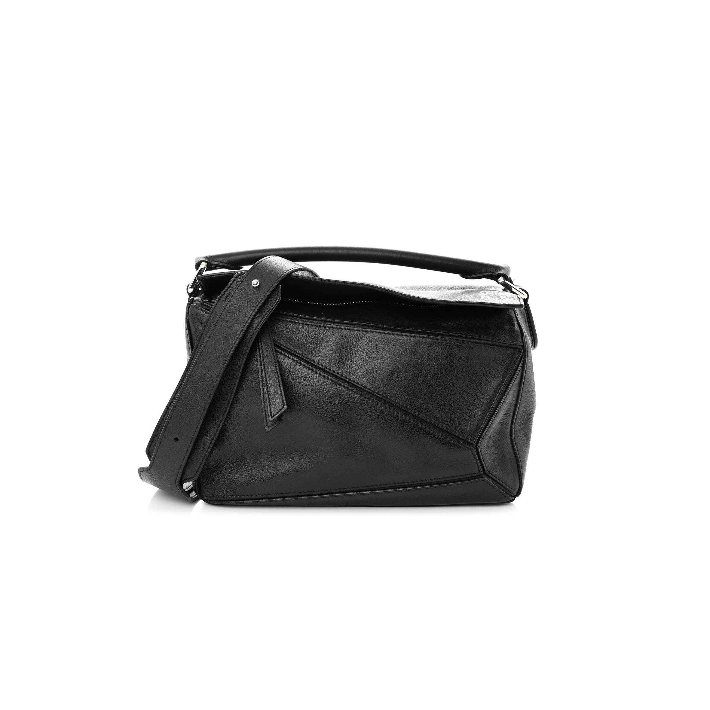 LOEWE CALFSKIN SMALL PUZZLE BAG BLACK (29*16.5*10.5cm) LOEWE CALFSKIN SMALL PUZZLE BAG BLACK (29*16.5*10.5cm)